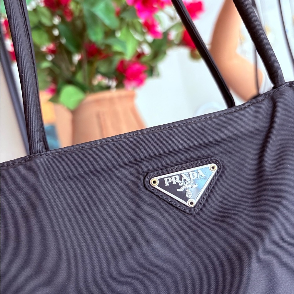 Prada Black Nylon Tote Bag Sleek Minimalist Design - Picture 7 of 12